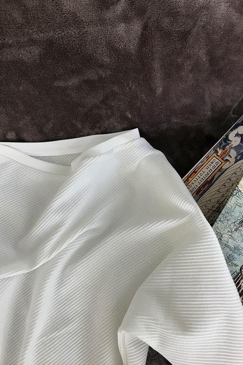 Off Sholder Batwing Sleeve Sweater